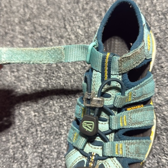 KEEN boys Newport H2O sandals size 9. - Picture 8 of 9
